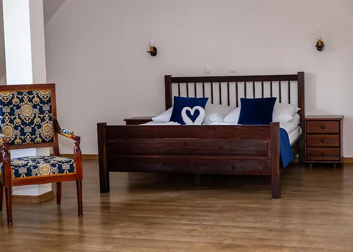 Nova.galicja 酒店 新松奇