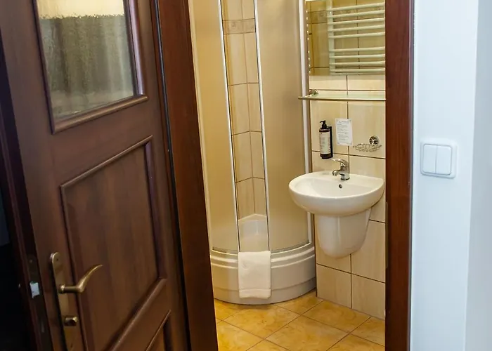 Nova.galicja 酒店 新松奇